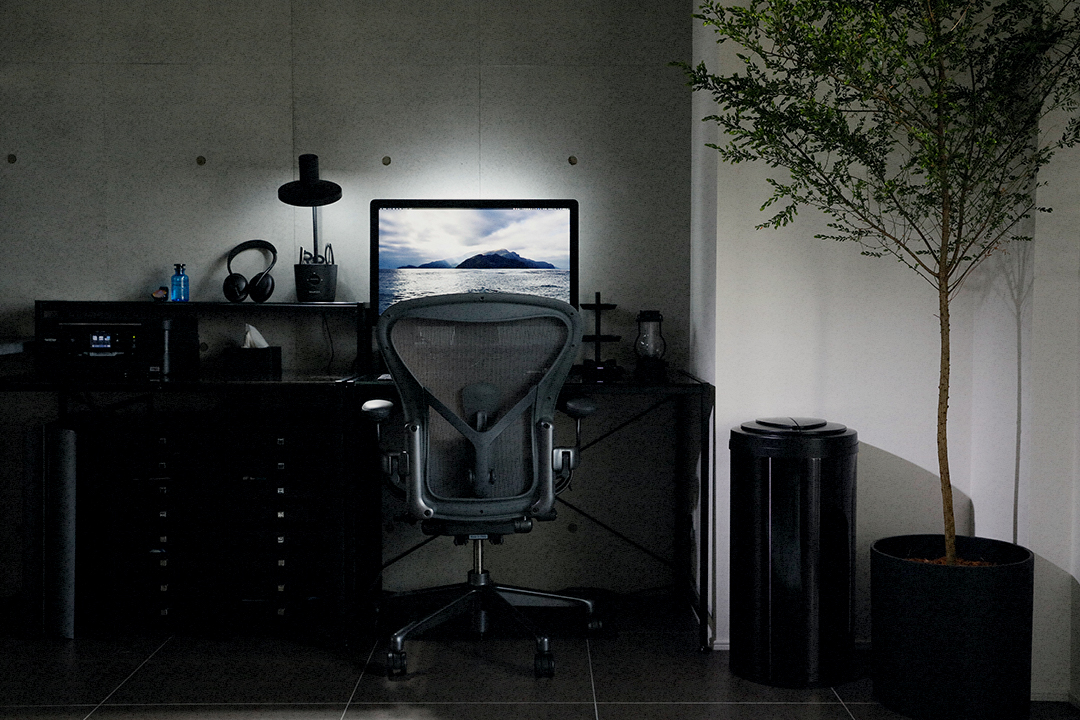 全自動ゴミ箱ZitA(ジータ) 仕事部屋✕ブラック